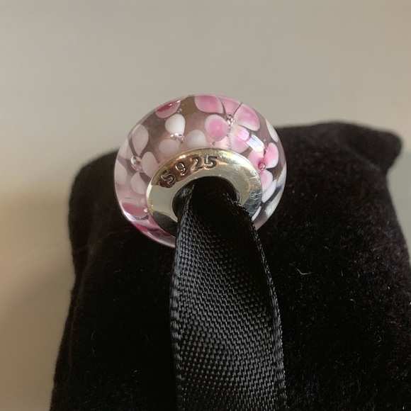 NEW 🌸#81-Murano Glass Bead Pink & White Flowers🌸 - Picture 7 of 8